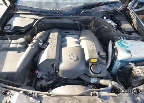 2003 Mercedes-Benz Clk 320 z USA, uszkodzony, nr VIN WDBLK65G03T138848